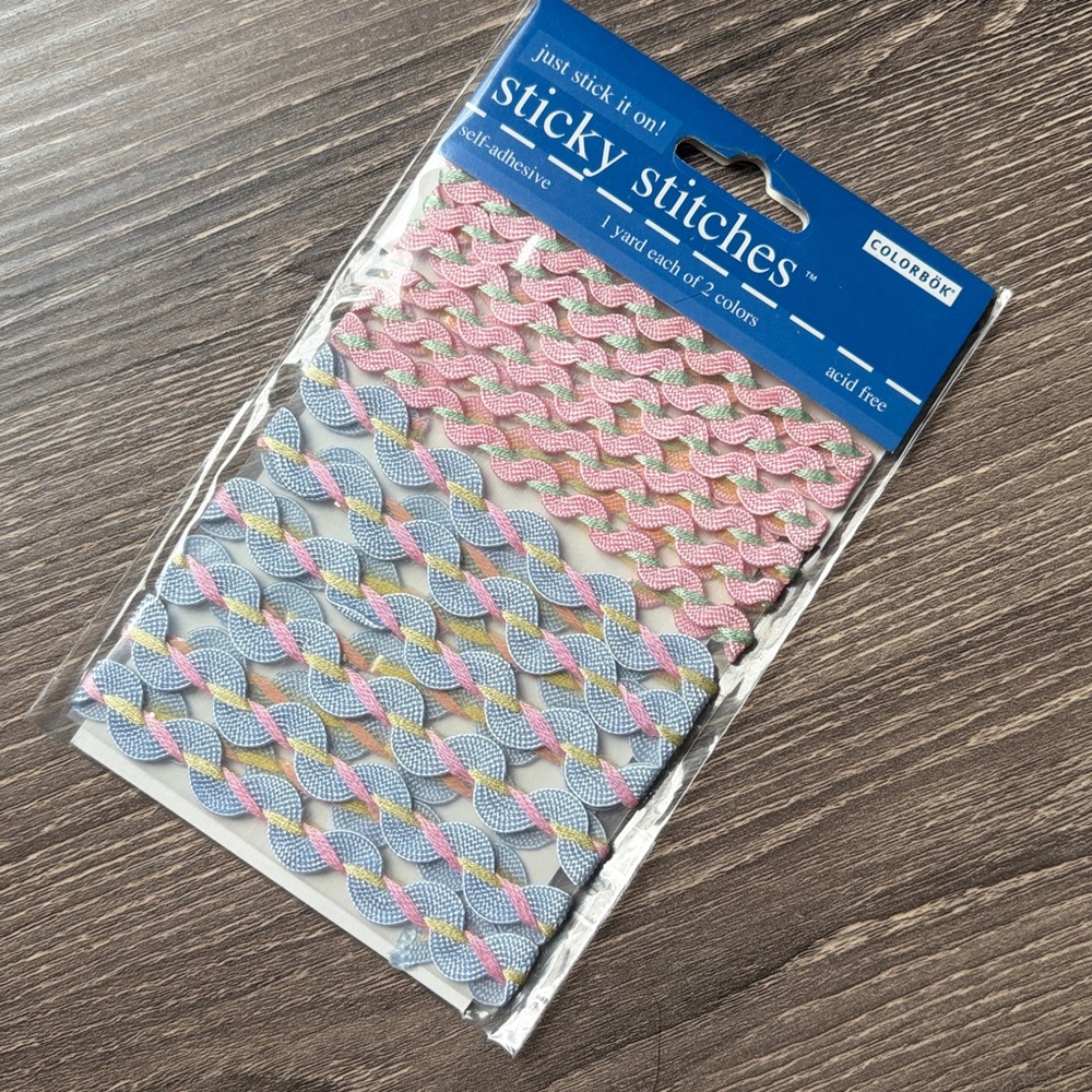 ❤️$2 Colorbok Sticky Stitches 2003